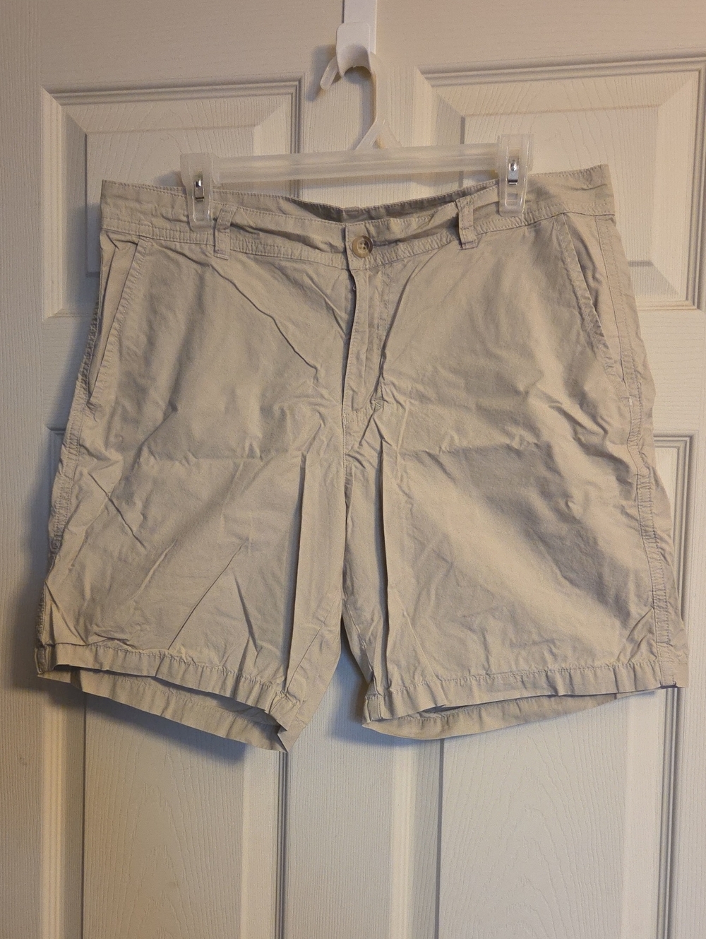 Columbia Tan Cotton Chino Bermuda Shorts Size 34 waist